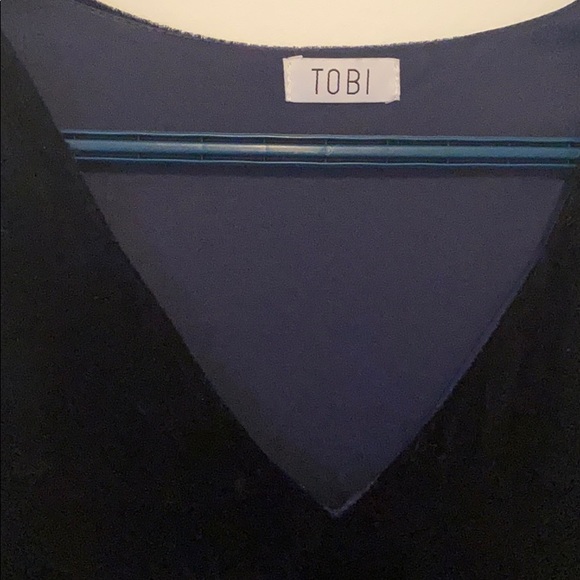 TOBI - Velvet Dress - Picture 3 of 4